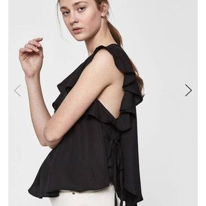 like new: Farrow Morgance flutter sleeve top S